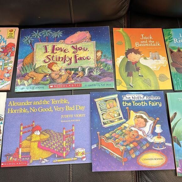 Kids book bundle. 9 books! 1 hardcover, 8 softcover. Excellent books! - Picture 3 of 4